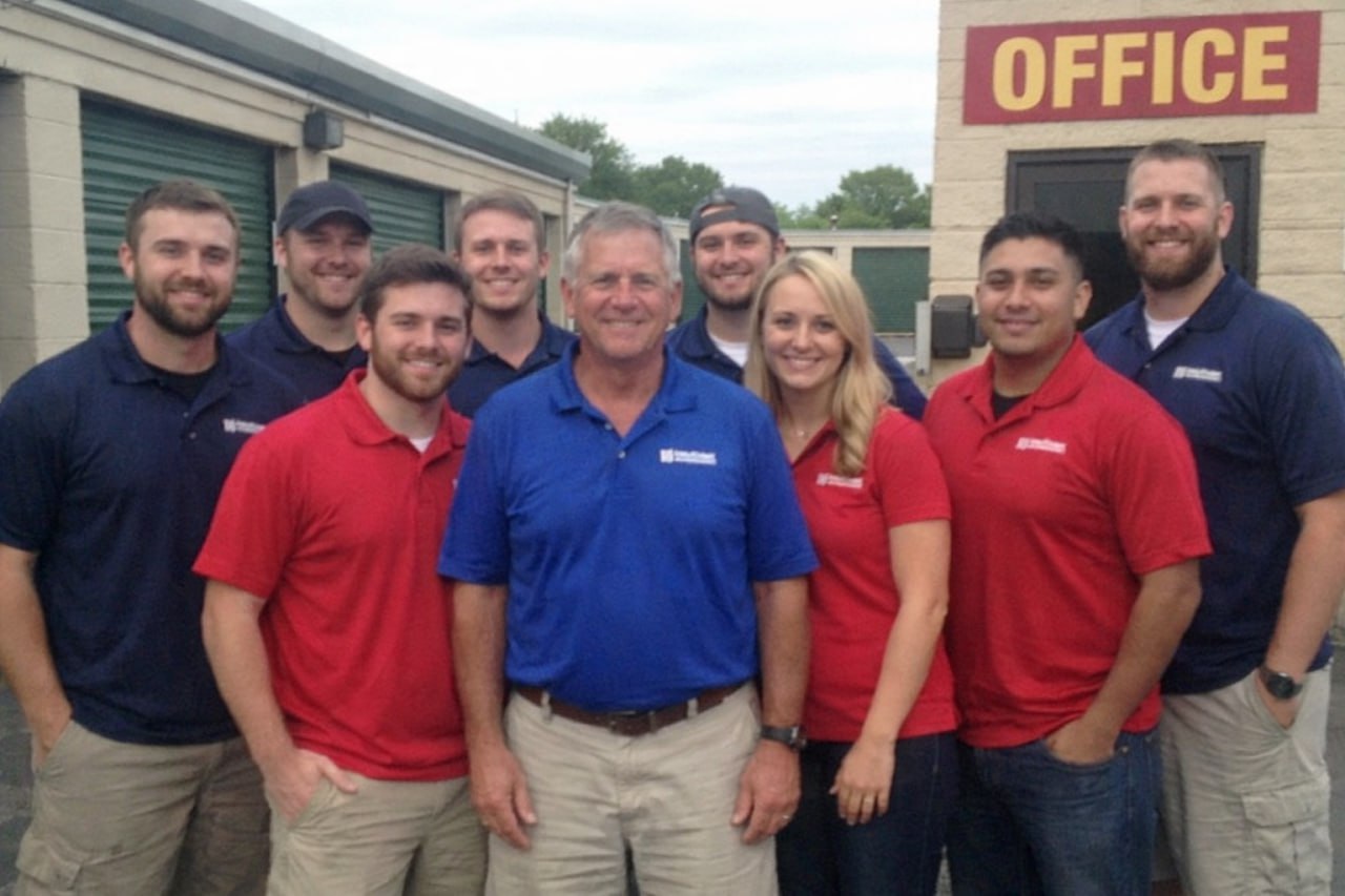 Water damage restoration professionals in Hemet, CA